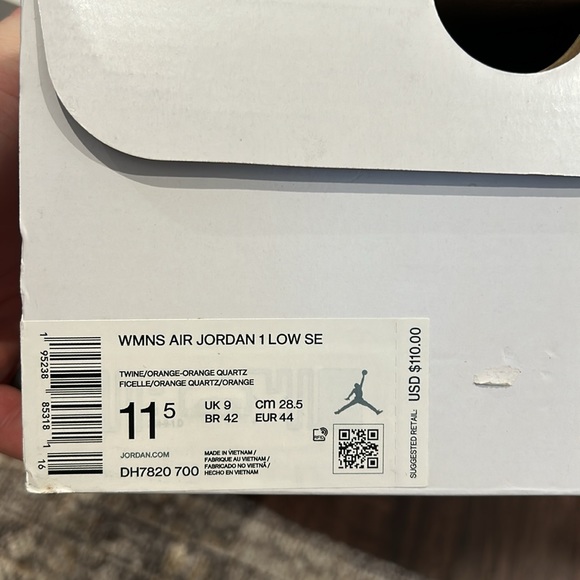 Air Jordan 1 Low SE - Picture 4 of 4